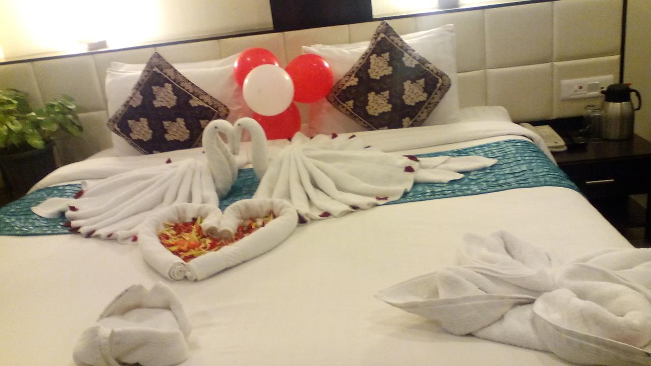 Hotel Tara Palace Гангток Екстериор снимка