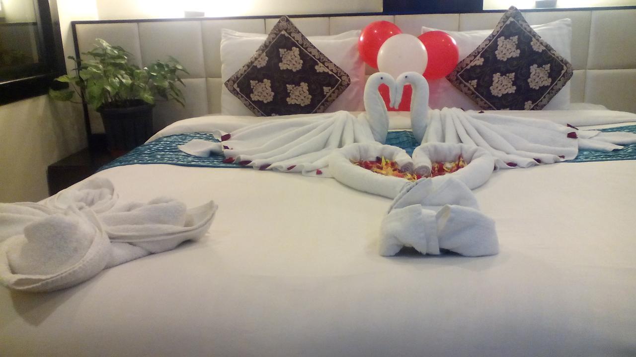 Hotel Tara Palace Гангток Екстериор снимка