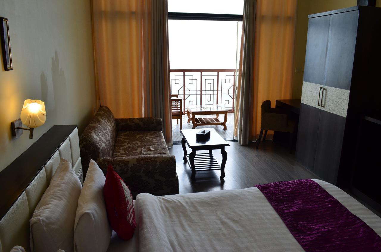 Hotel Tara Palace Гангток Екстериор снимка