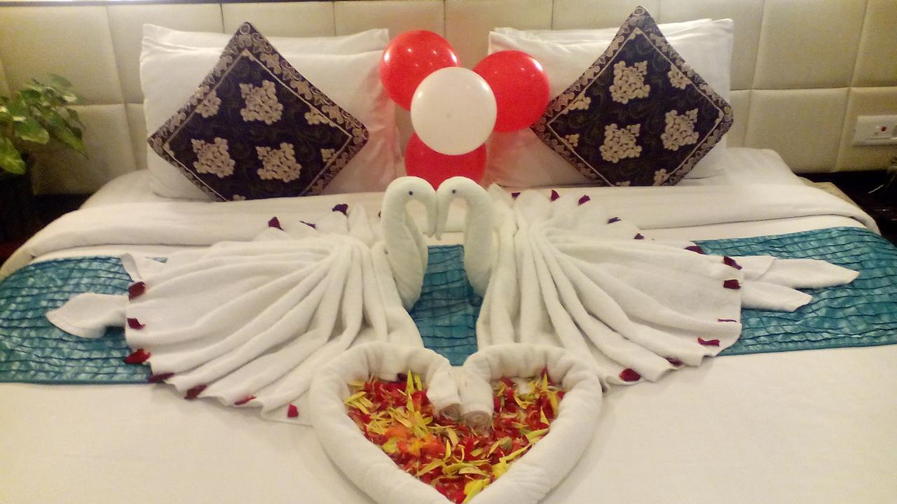 Hotel Tara Palace Гангток Екстериор снимка