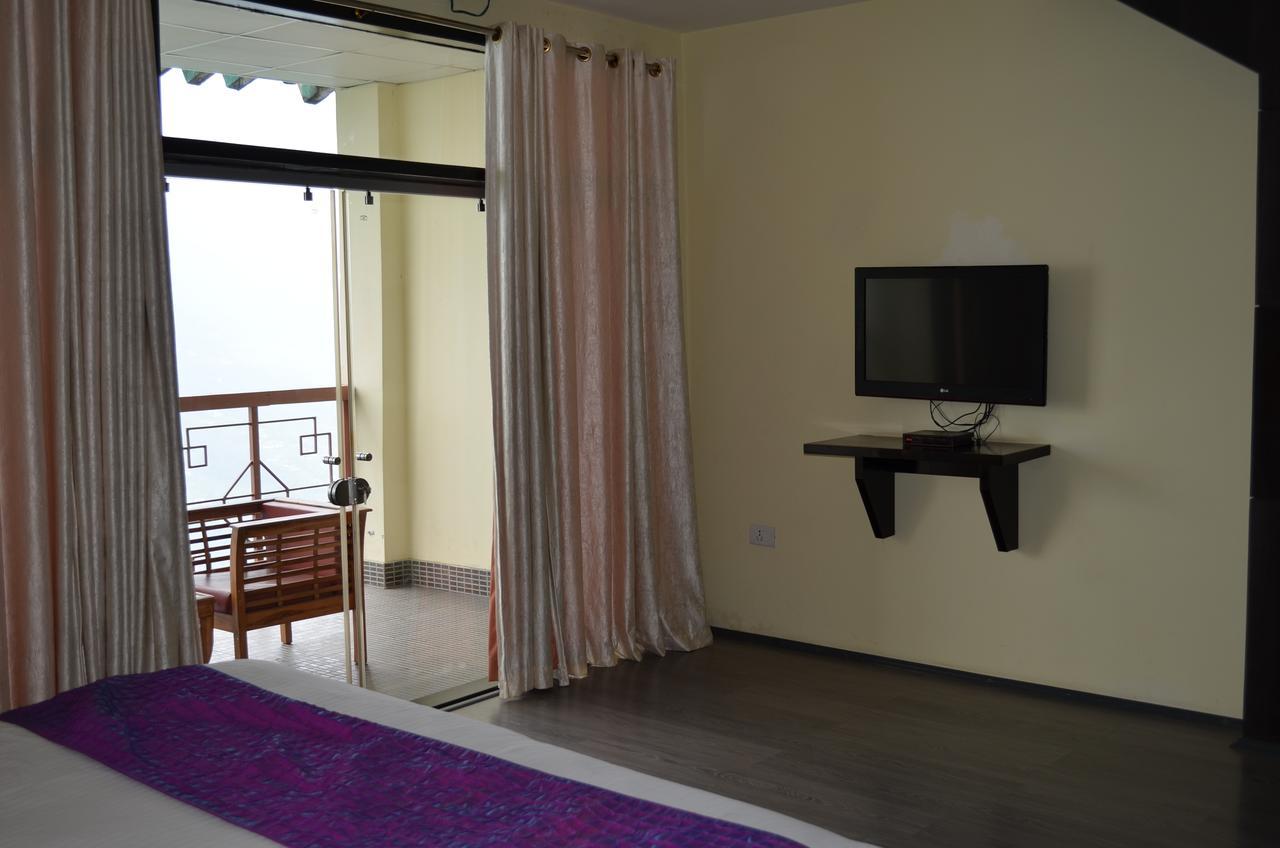 Hotel Tara Palace Гангток Екстериор снимка